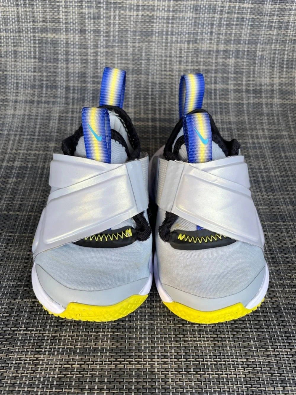 Nike Flex Advance SE 